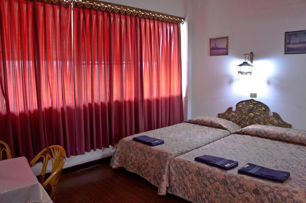 Royal Jommanee Hotel Nongkhai Nong Khai Pokoj fotografie